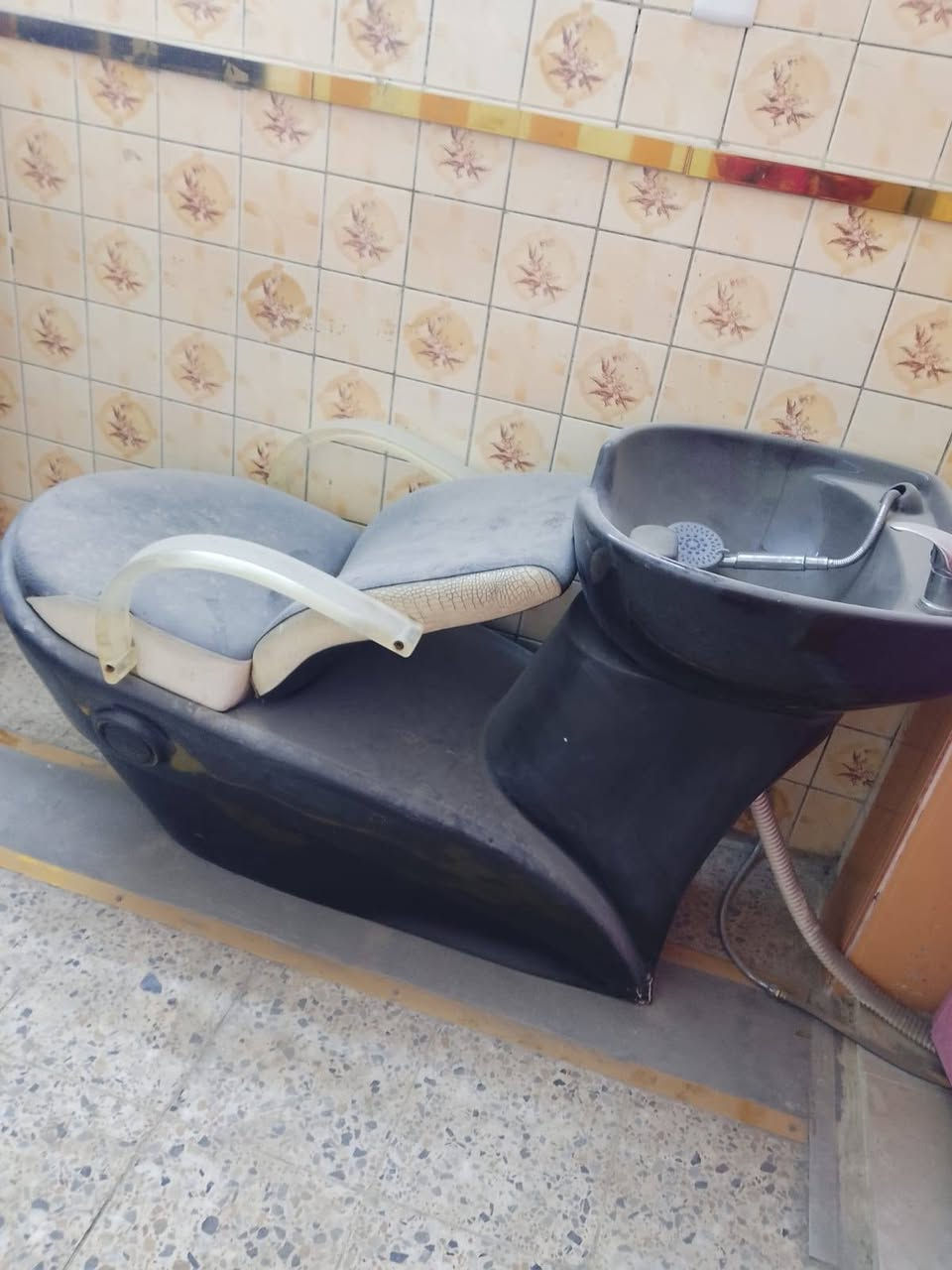 مغسلة مال صالون جديدة سعرهة ١٠٠ومرايات عدد ٢ الوحدة ب٥٠ الي يريدهم يراسل عالخاص العنوان بغداد حي الخضراء


**إذا كنت صاحب هذا الإعلان وتريد حذفه لأي سبب، رجاءا أرسل رسالة إلى الدعم الفني**