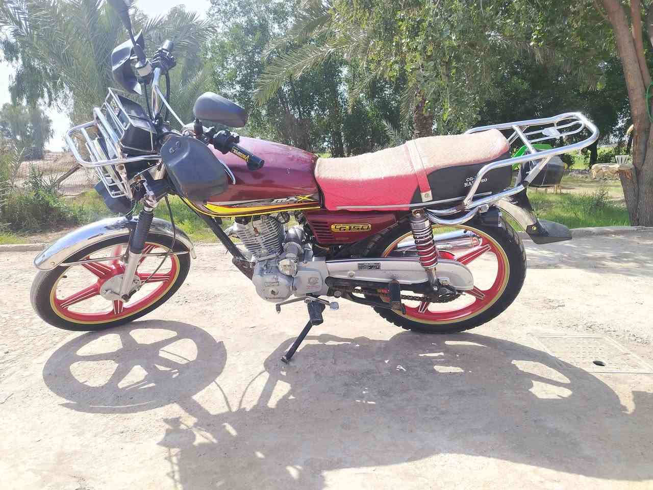 سلام عليكم للبيع دراجه 5 كير موديل 2021 دراجه حيل نظيفه وجديدة كهربائيات كلهه شغاله سلف شغال الدراجه بيهه بدايت دخان كلش قليل السعر 450 أو بيهه مجال بسيط / المكان بغداد /***********
