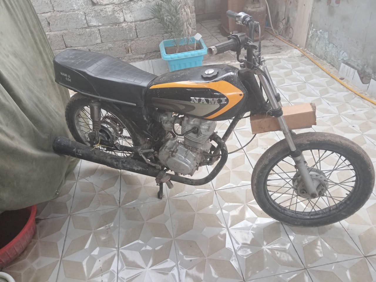 دراجه إيراني شاصي نامه اصلي محرك تايكر للبيع بدون اوراق الشراي يتصل مكاني الشيشان *********** السعر 325
