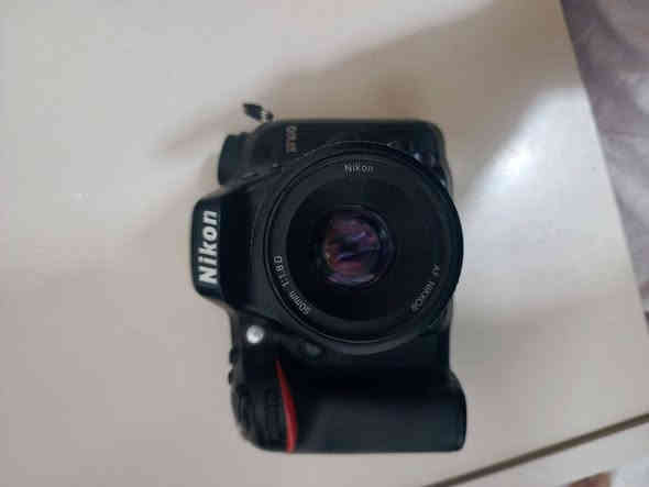 نيكون 7100 للبيع
السلام عليكم ورحمة الله وبركاته

كامرة نيكون 7100 مع عدسة 50 ملم وشحانة وحزام كتف وكلشي جاهزه شترها 34 K كامرة نضيفة مكاني نجف تحب تجي تفحص وتشوف بيدك هلا بيك توصيل هم موجود
سبب البيع اشتريت سوني 

رقمي ***********.

السعر النهائي 600 الف
