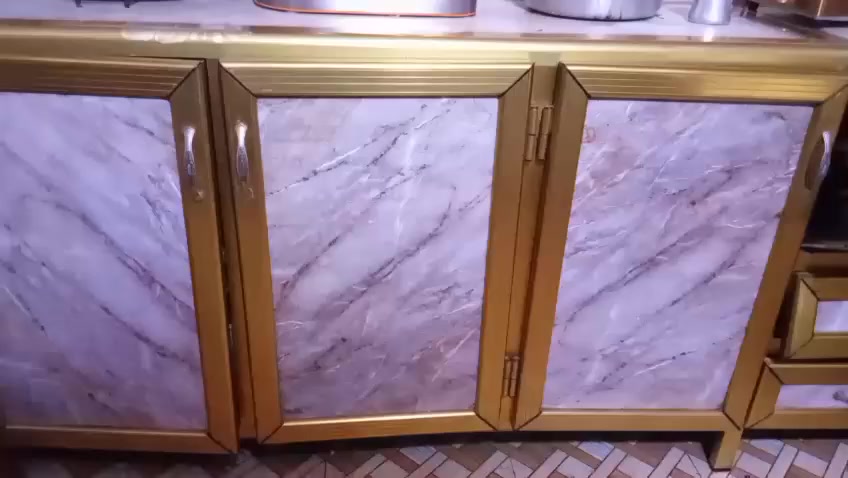 كاونتر للبيع 3امتار وربع سعر 250 وبي مجال تواصل ***********
