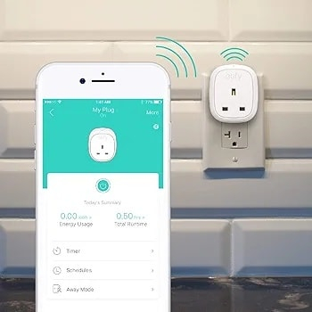 هذا المنتج هو قابس يوفي الذكي (Eufy Smart Plug)  (UK)، وإليك أبرز مواصفاته ومميزاته:
التحكم عن بعد: يتيح لك تشغيل وإيقاف الأجهزة المتصلة من أي مكان عبر تطبيق EufyHome. 

التوافق الذكي: يعمل مع المساعدين الصوتيين Amazon Alexa و Google Assistant. 

جدولة التشغيل: يمكنك تعيين جداول زمنية لتشغيل وإيقاف الأجهزة تلقائيًا، مما يساعد في توفير الطاقة. 

وضع الغياب: ميزة تتيح تشغيل وإيقاف الأضواء بشكل عشوائي لإظهار المنزل كأنه مشغول. 
السعر فقط 9 الاف 
سعر المنتج الحقيقي 35 الف 
يوجد جمله ومفرد


**إذا كنت صاحب هذا الإعلان وتريد حذفه لأي سبب، رجاءا أرسل رسالة إلى الدعم الفني**