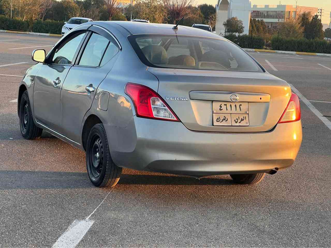 نیسان  سەنی ڤێرسا2012گێڕ تۆماتیك حیزامە بێ داخلي 
گیرومەکینە وتەبرید بەشەرت وەگەڕان وبڕانەوە بەشەرت
سحر73وەرەقە شوین هەولیر:*********** أربيل, العراق
