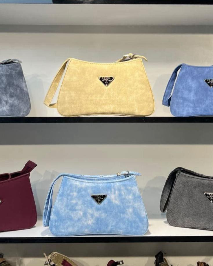 جنط جمله ومفرد اسعاررر خيالييييه🔥🔥
تواصل واتساب 
*********** 

#ارخص #حقائب #سوك #عراق #بغداد #جنط #بغداد #عراق #سوك #حقائب #حقائب #حقايب_جميلة #حقائب_جميلة_ببساطتها #حقائب_جميلة
