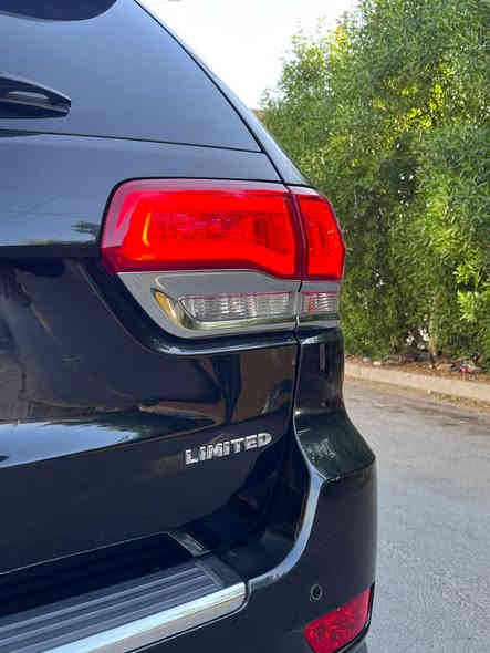 جيب 2017 خليجي 
جيب 2017 خليجي
#للبيع او #مراوس 
جديده جدا فول الفول 
 موصفات عده الجكات 
#مكفوله  من صبغ والتبديل والفتح
بانوراما بصمه  جنطه كهرباء 
ماشيه 116 الف 
ستتم صوت 10 سماعات 
ترحيب  يدات ومري شفط واشاير 
بصمات 
سبير منازل 
ستيرن كهرباء  وشفتات 
كشن كهرباء  خزن  جلد  تدفئه تبريد   خلفي تدفئه 
محرك 3600   فور ويل  
ماوس 
زراك لايت 
داخل عسلي 
لايتات متحركه 
حساس امامي خلفي جانبي  
لد امامي خلفي  بجم  زنون
محرك مفتوح معله انسه الدوانز كله بانزين عادي 
جميع انواع القياده 
جام جانبي ليزري 
تشغيل عن بعد 
سياره جاهزه ونظيفه كلش
تحول ثاني يوم رقم جديد بغداد ب اسمي 
#سعرها مناسب 
للتصال ‎0771 584 2654
