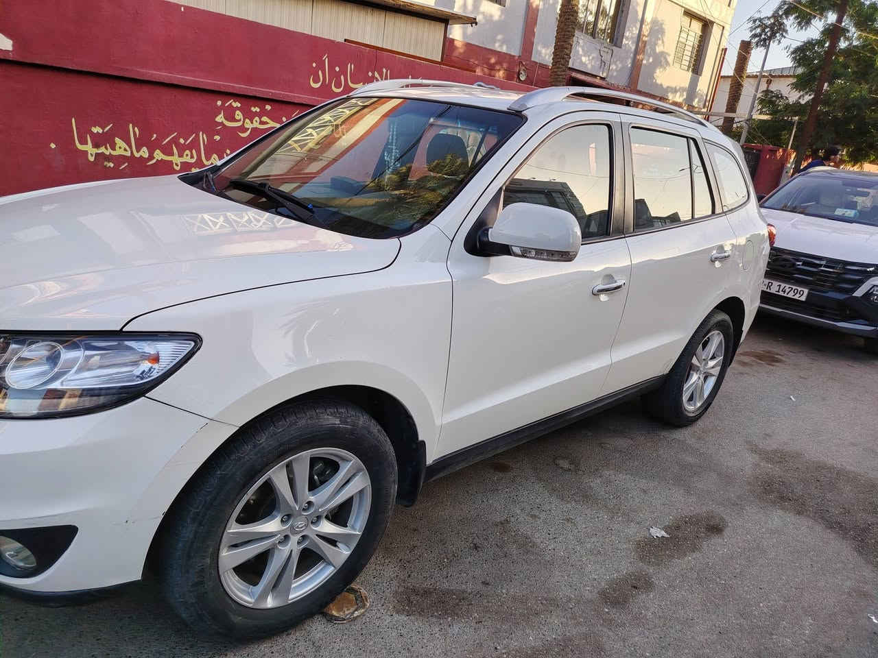 سلام عليكم سنتافيه  للبيع موديل 11 خليجي مكينة 6سلندر كلاثة اونص سبعة راكب دفع رباعي السعر 155او بيهة مجال رقم التواصل ***********  مكانهة بغداد مدينة الصدر
