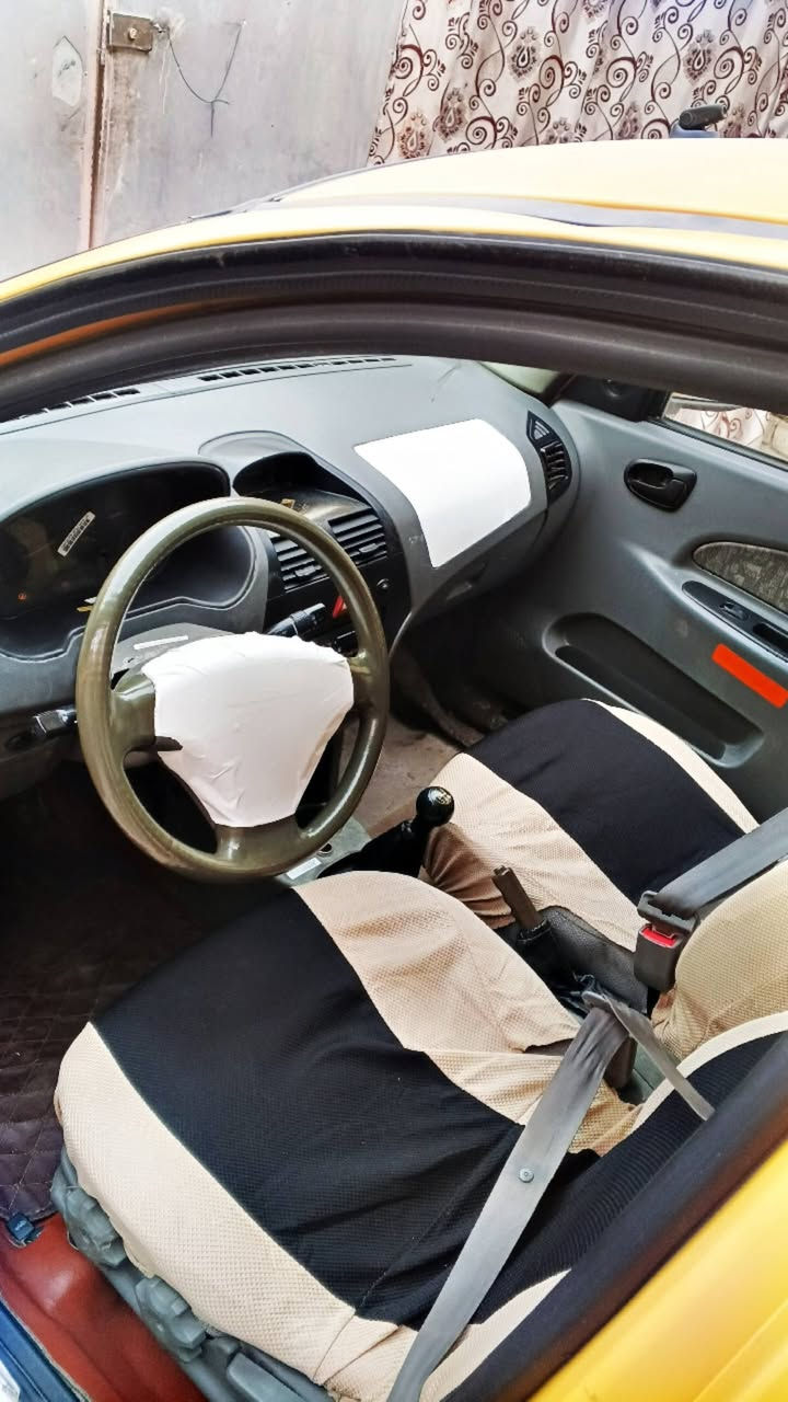 سلام عليكم طيبة2016 مكفولة من صبغ ومكينة وكير مكفولة تخم تاير جديد بيهة طخات قليلة ومبينات وسيارة متشتغل تكسي متروكة سعرة 38 قفلة ***********
