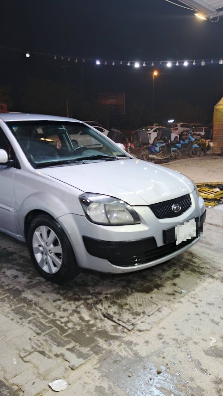 السلام عليكم
لبيع ريو موديل 2009

ادوات متوم طبق اصل

محرك 1600

تبريد شغال

حداديه جديده

سياره جاهزه من كلشي

السعر 38وبيه مجال

***********

مكان سياره نجف
