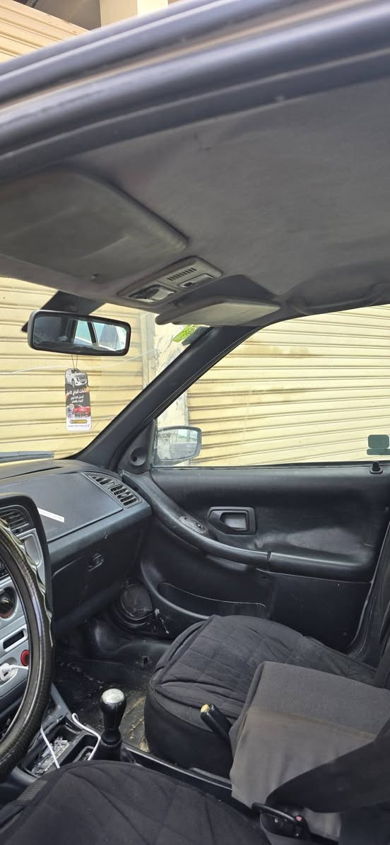 السلام عليكم 306 موديل 2001 رقم بغداد شرط التحويل سيارة خير من الله صبغ عام بدون ضربة تعال شوف بعينك واقتنع نواقص بسيطة  السيارة بلادية السعر ٤٢ وبيها مجال قليل عنوان السيارة ديالى بعقوبة ***********
