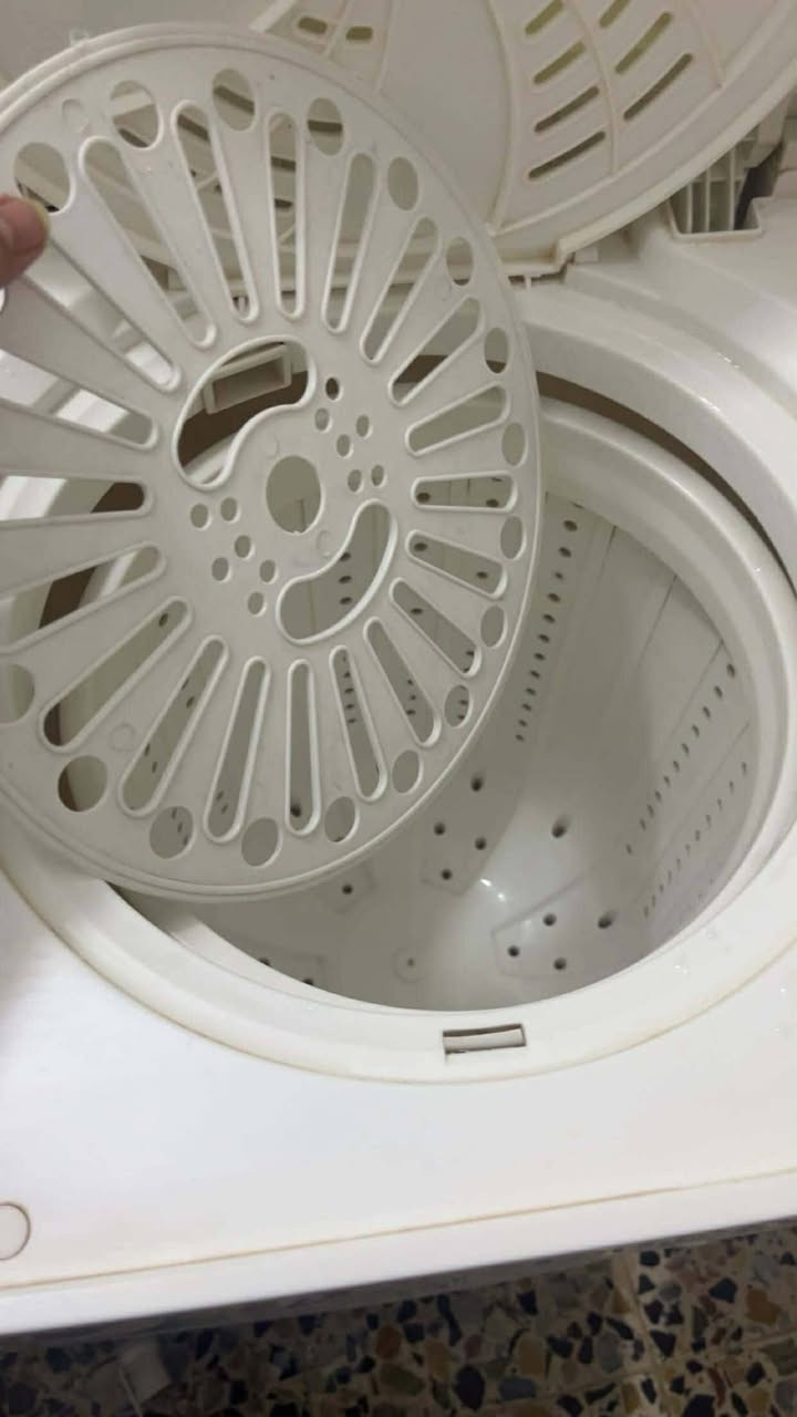 غسالة نوع هيتاشي حجم ٢٢ كيلو تغسل بطانيات جديدة بعدها سعرها ١٥٠ العنوان بغداد حي القاهرة


**إذا كنت صاحب هذا الإعلان وتريد حذفه لأي سبب، رجاءا أرسل رسالة إلى الدعم الفني**