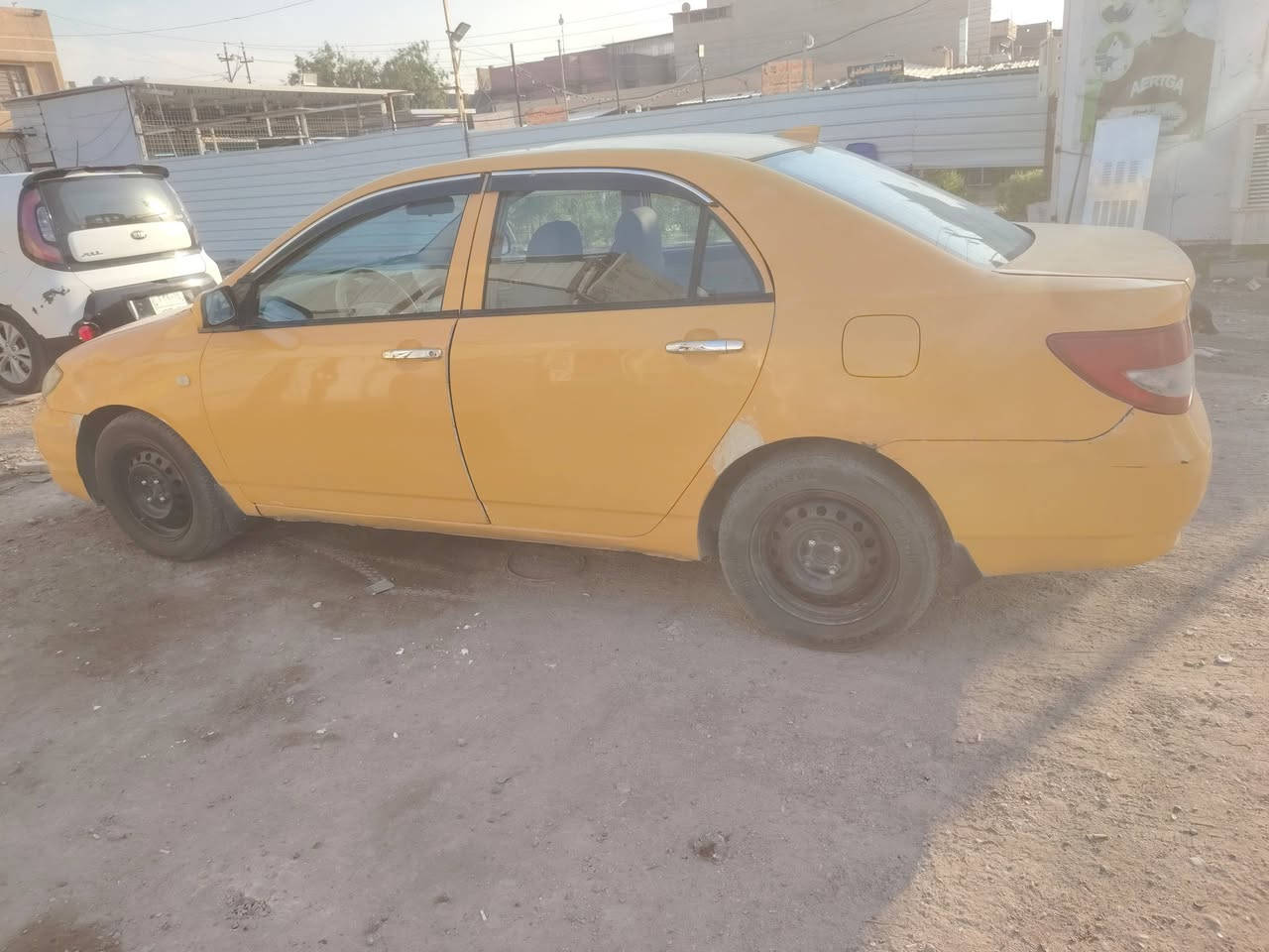 *********** @
بيوايدي  F3  موديل ١٢
 وتو ماتيك بلادي محرك ناسر كربلاء سياره بلادي بيهه طخطخات بسيطه مصفره رايدهه ٣٨ مكاني زعفرانيه
