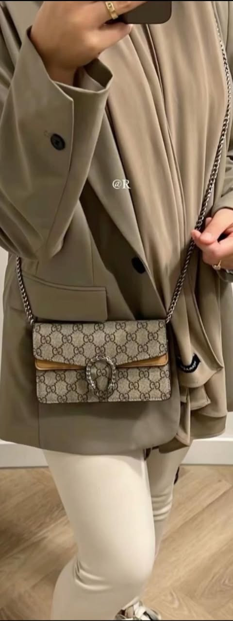 براند GUCCI  كود وختم اورجينال


**إذا كنت صاحب هذا الإعلان وتريد حذفه لأي سبب، رجاءا أرسل رسالة إلى الدعم الفني**
