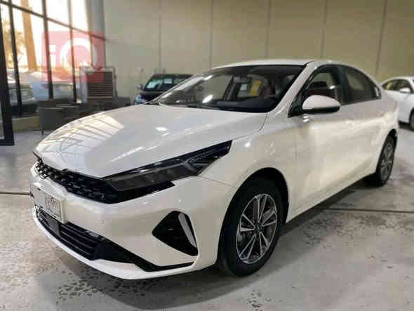 Kia 3
السعر: 23مليون 500 الف دينار مع الرقم بغداد 🔥
الموديل : 2024 زيرو ✔️
المحرك : 1.5 دبل نوزل كير 8 سرعات👍
❗️ابرز المواصفات للسيارة‼️
🔅بصمة تشغيل 
🔅شاشة جي بي اس 
🔅عداد سرعة ديجتل 
🔅مقاعد جلد 
🔅6 ايرباك
🔅لايت led زنون
🔅بك لايت led
🔅فتحة سقف
🔅اريل نفكيتر
🔅مري كهرباء
🔅حساسات
🔅كاميرا
🔅تبريد شاشة منفصل 
🔅 وفول تحكم ستيرن
🔅سايد بريك كهربائي
شركة الفرس الأبيض لتجارة السيارات 🚗
بغداد مدينة معارض البياع -الشارع المميز-مقابل كراج البياع 📍
لاستفسار يرجى الاتصال على الرقم:
☎***********
☎***********
☎ *********** 
☎***********
