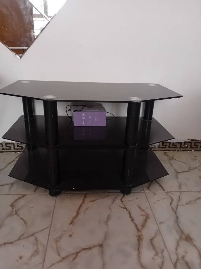 اغراض صالون للبيع للتواصل الاتصال ***********
