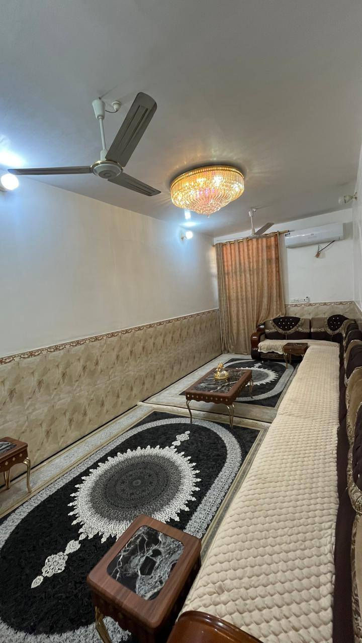 #دار100متر الواجهة 5 النزال 20 يحتوي على غرف عدد 4 وحدة منهم سويت و الثانية بالسطح + صالة + استقبال + مطبخ + صحيات ..
العنوان #وفاء_هندية مقابل القوس
#لمعرفة_السعر_اكتب_رقم_1
لعرض #عقارك على صفحة المكتب تواصل معنا عبر الواتساب 
📲***********
📲***********
#التصوير_النشر_الترويج_مجاني
#عقارات_النجف_مكتب_دار_الأمان_للعقار
