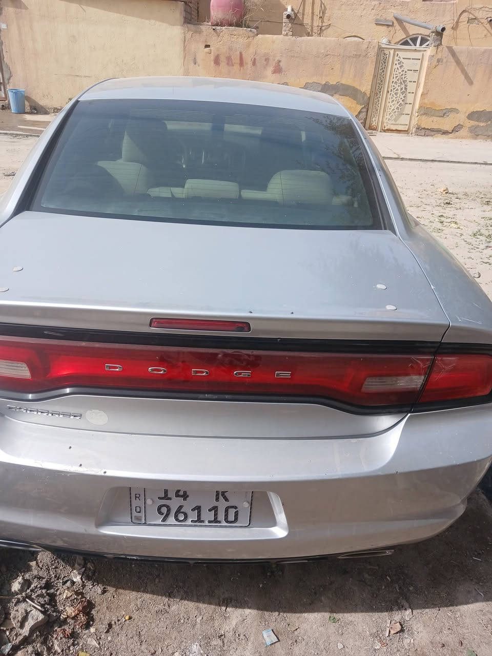 سلام عليك جارجر ٢٠١٢ سياره خليجي ماشيه ٢٨٠ سياره جاهزه ع اخر حبايه تخم تاير كير مكينه اكسن حداديه كله كارتون ولا كلوب بيها مشتغل سونارها يمك وصار بيها طخه باب سايق والدوسه شويه والحوض غير ذني كلشي مابيها بدون ارباك داخل عسلي كير موس سعر سياره ١٥٥ وبيها مجال مكان سياره ناصريه سوق الشيوخ لاستفسار ***********
