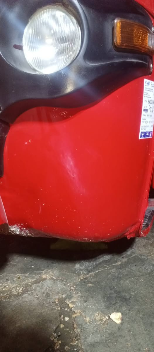 السلام عليكم تكتك زيل مديل 18للبيع اوراق مكتب حسين بسمي شرط احله من الصوره  كهربائيات كله شغاله مكينه مكفوله مال بجاج 20 مكفوله لا تنقيص ولا تبخير تخم تايرات جديد دوشمه جديده باتري جديد مابيه قطرت خياس  التكتك بس كشر ازيل الباقي كله باجاج حته الكهربائيات بجاج مكانه كربلاء ***********السعر 2800 وبيه مجال
