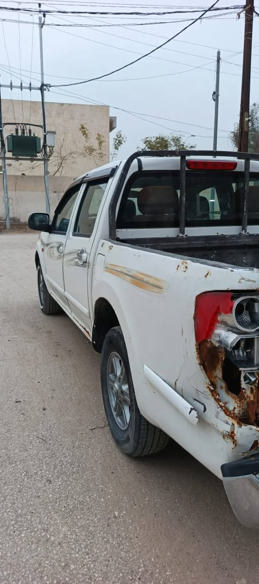 سلام عليكم
بيكم كريت ويل موديل 2013 قادسية 
مكينة وكير وحدادية خير من الله 
مكفولة من الضربة القوية الشاصي واللغود مكفولات 
السيارة تحتاج بس بدي لأن بديه تعبان والباقي شوف العين ومثل ما موضح بصور 
السيارة فقط وكالة من المالك لأن مطلوبة للمصرف و استقطاع من الكفلاء اني اتعهد من السرقة و كالة من المالك فقط 
للتواصل ***********
السعر 33
الخاص مغلق
