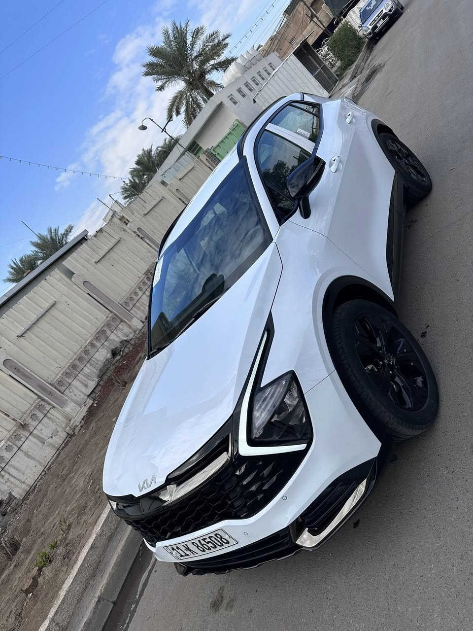 كيا سبورتج موديل 2025 بلاك ادشن شركة الدولية أم الضمان ضمان خمس سنوات او 100 الف كيلو للسيارة على وضعية الشركة كفالة عامة من الرصعه والبارد والشخط ماشية 10 كسر زيرو 
السيارة محرك 2000 دوش والسيارة رقم بغداد الجديد وبأسمي .
مواصفات السيارة :
بصمة تشغيل عن بعد شاحن واير ليس شفتات ستيرن كشنات كهرباء كشنات جلد تدفئة بالكشنات وتدفئة بالستيرن سايد بريك بصمة داخل زيتوني قطعتين تبريد جنطة كهرباء لد امامي خلفي مري شفط ثلاث تحكمات انظمة قيادة حساس خلفي امامي دشبول ايباد.
والمكان السيدية
والسعر 248$
وهذا رقمي ***********
