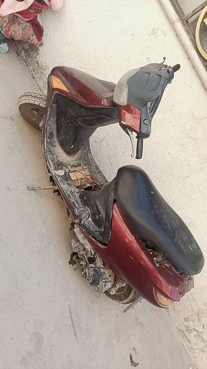 السلام عليكم دراجة فراشة للبيع كايمة نقص تجفيت فحل كرستال طافية ابيع كوم حديد سعر 150 مكاني كربلاء الجاير ***********
