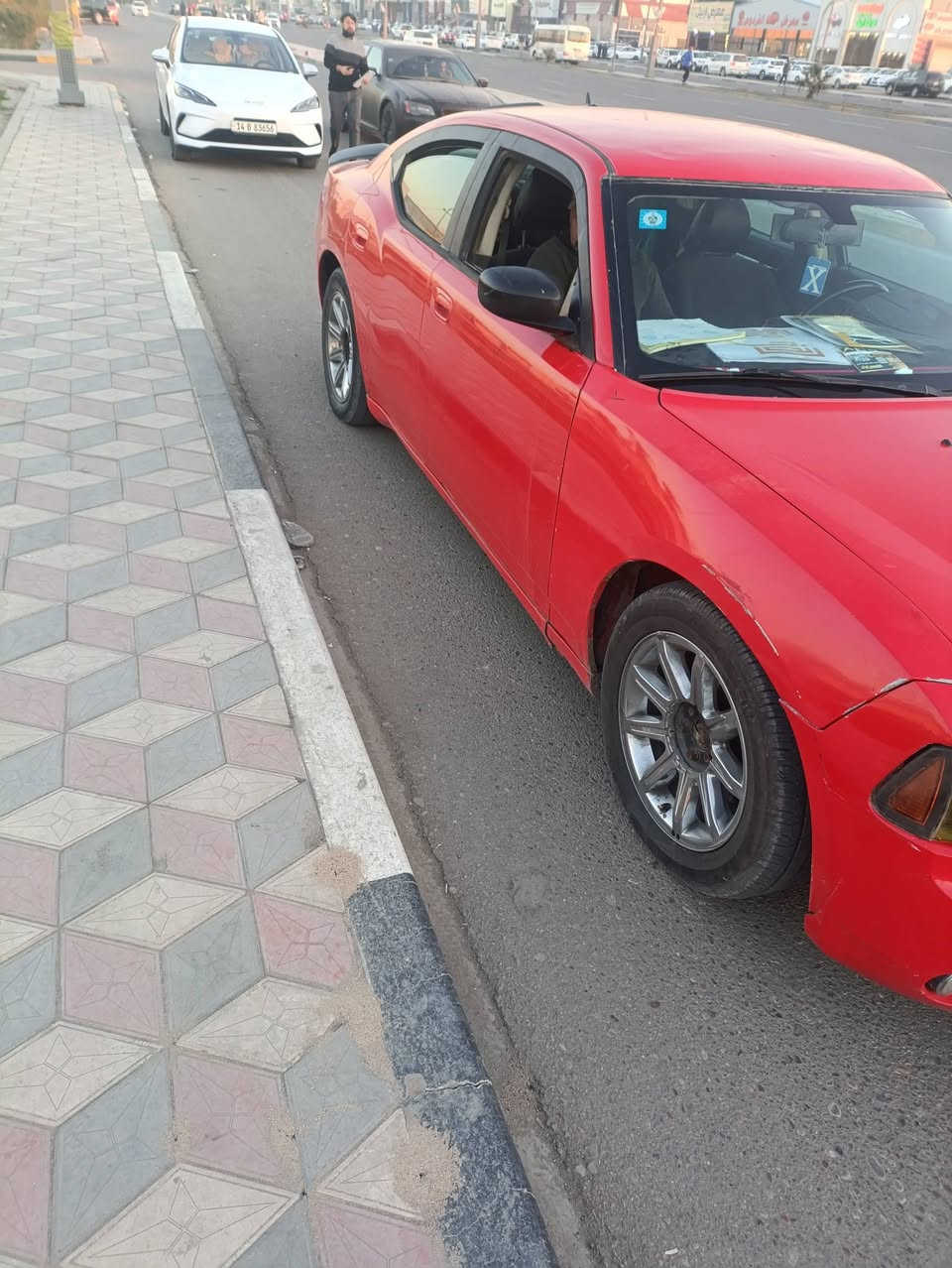 جارجر للبيع مديل 2010اصل رقم بصره  انكليزي سنويه الئ 2030  مكينه 3500 خير من الله السعر 100 وبيه مجال مكان السياره البصره مركز المدينه  الهاتف ***********
