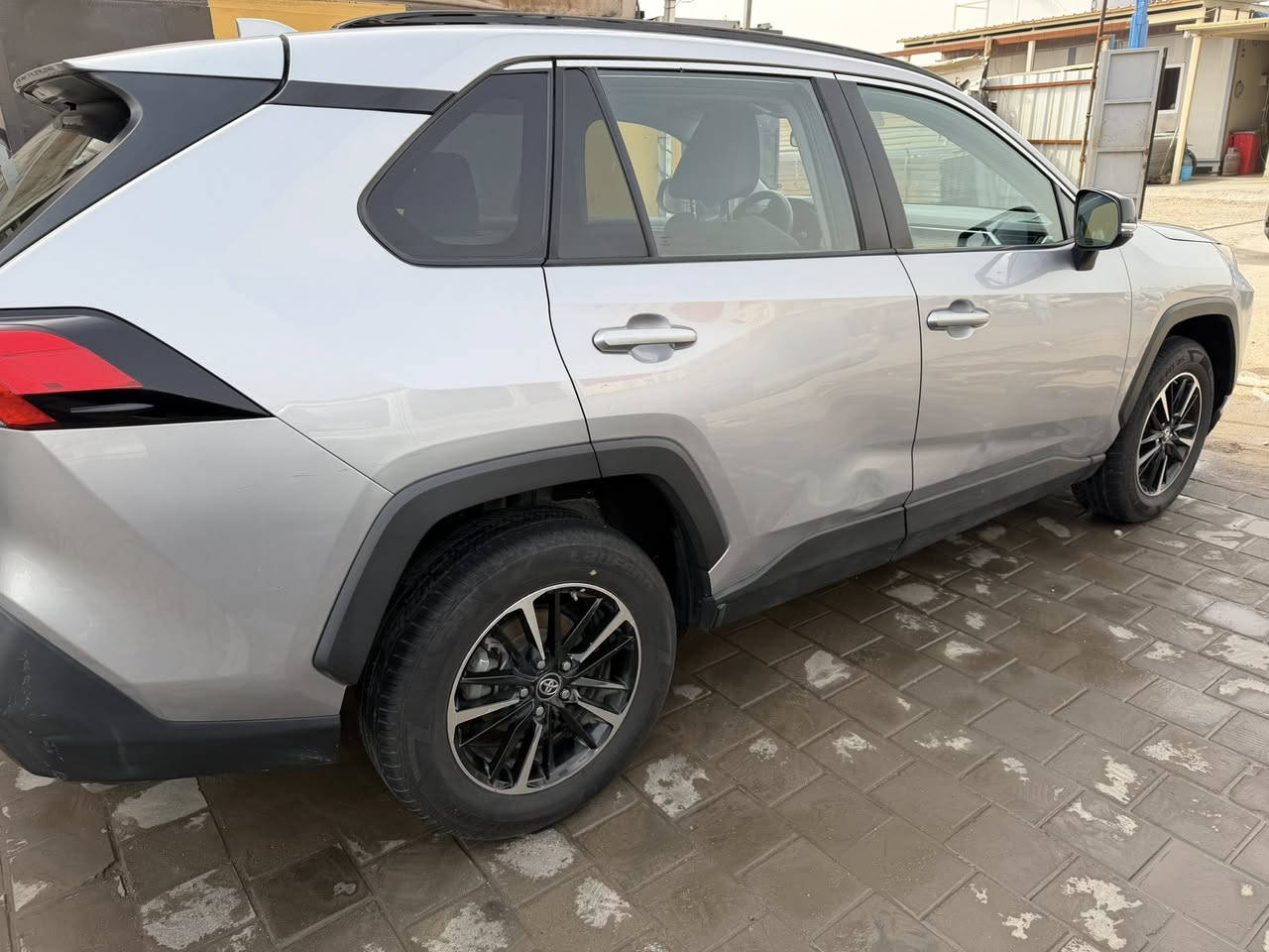 سلام عليكم
راف فور 2021 وارد امريكي كلين تايتل بدون قطره صبغ السياره ماشيه 90.000 كيلو رقم اربيل السياره نظيفه جدا السعر 22.000$
مكان السياره في بغداد
للاستفسار الاتصال على الرقم ***********
