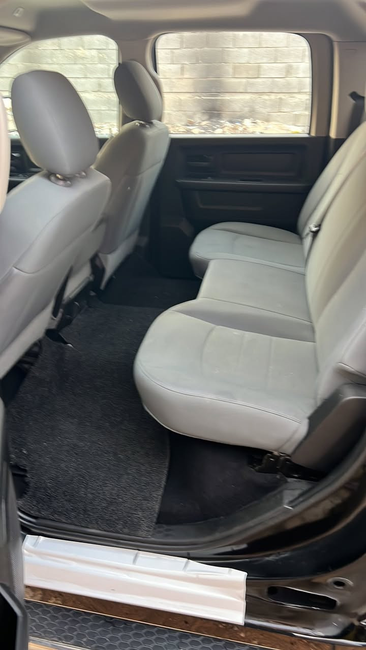 رام2020 محرك 6 سياره ماشيه38 حقيقي سعر180 وبيهه مجال ***********
