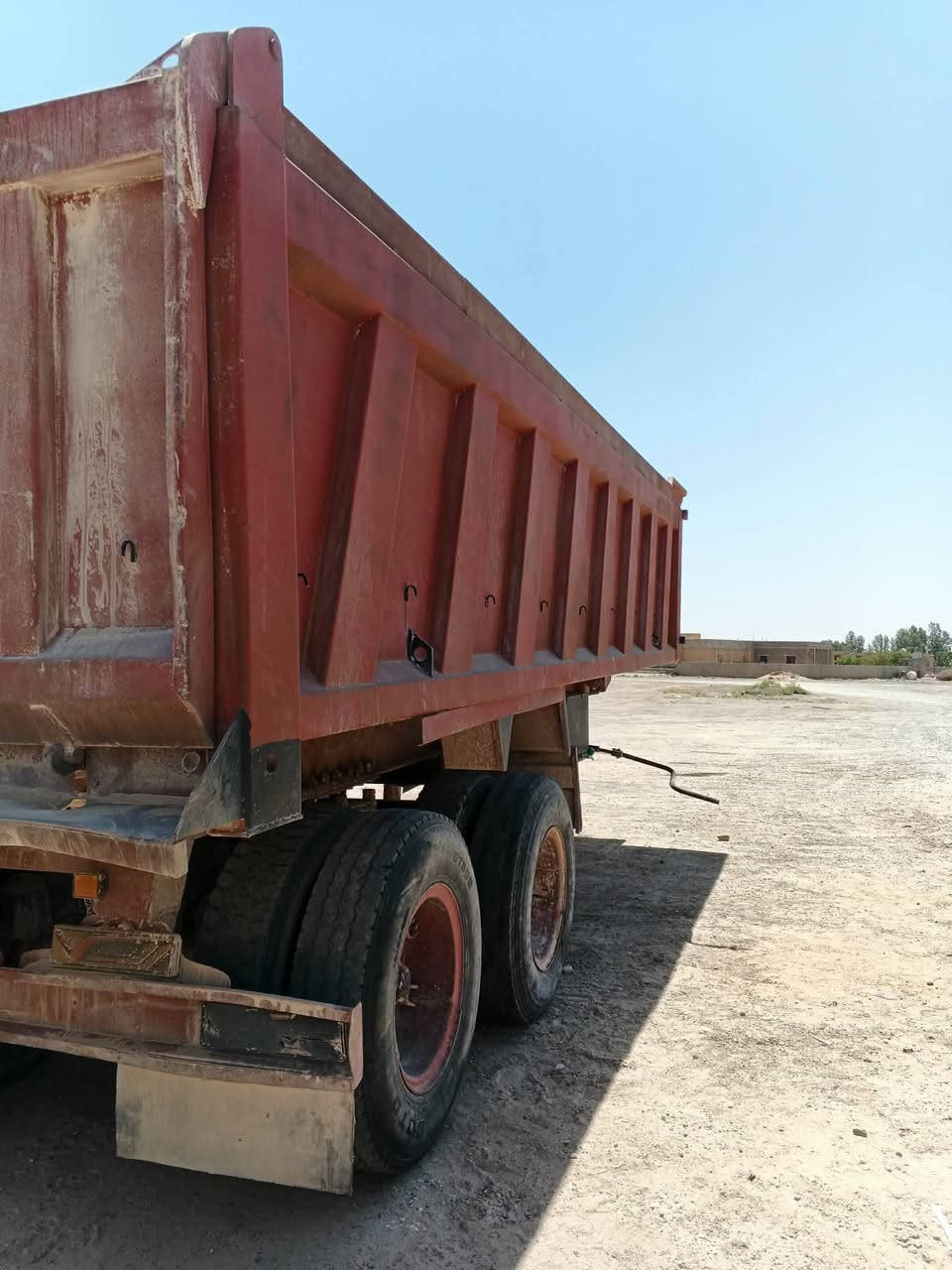 عربانه للبيع 
تواير نص عمر
مجموعه 16 
ودناكيل 16
ذرعه 29
سعر 100دفتر وبيه مجال 
رقم الهاتف ***********
