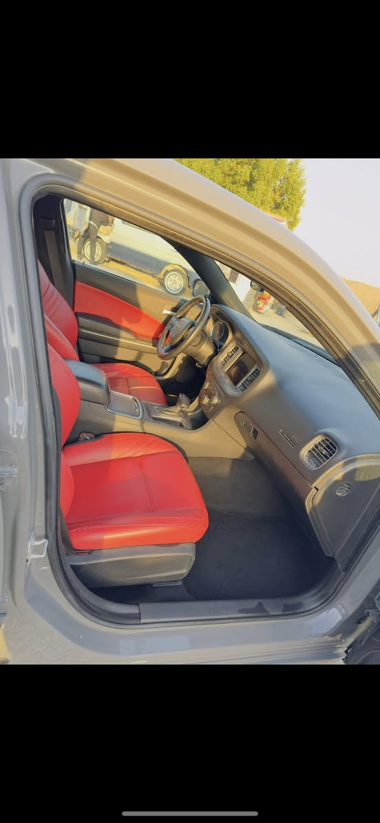 السلام عليكم دوج جارجر موديل 2023 جديده سياره كلش زيرو ماشيه 23 ميل لون اسمنتي رقم اربيل بسمي تريد تحويل تريد وكاله بخدمتك حادثه سياره بلمنشور سونار داخل الصور بيع مراوس ب جارجر اوباما ارتي دايتونا عادي السعر 265$ مكان سياره بابل / ***********
