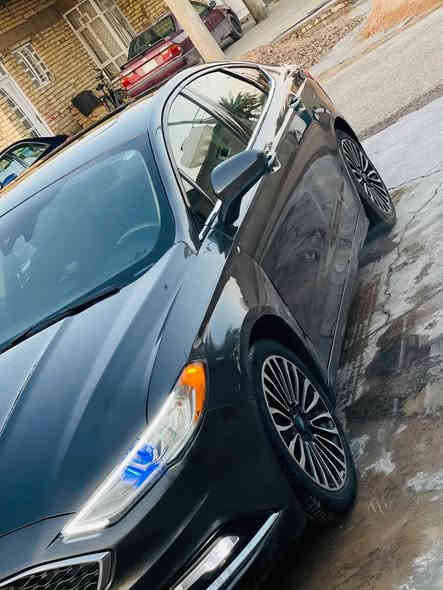 السلام عليكم
فورد فيوجن موديل 2017 محرك 1500 توربو محركها جديد صارلي اقل الشهر من شديته والسياره هس خابطه دهن ومي المحرك من تشغله مابيه لا صوت ولا تبخير مواصفاتها فتحه بصمه كامره دواره شاشه تاب السياره عارضها 95 وبيها مجال قليل رقم اربيل باسمي هزتها بعدها ما منتهيه 
***********
