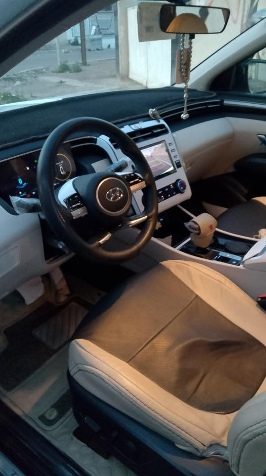 السلام عليكم هونداي توسان للبيع
مديل 2024
ماشيه 22 ألف 
مكفوله كفاله عامه مغلفه الدعاميات والبنيد ppf حمايه 
دوشمه عامه  
موصفات التوسان معروفه فول عدا الفتحه 
السياره نضيفه جدا على وضع الشركه وعلى ايدي اخذتها زيرو 
وبعد احلى بهواي من الصور 
السعر 227 وبيها مجال 
مكان بغداد 
للاستفسار 
***********
