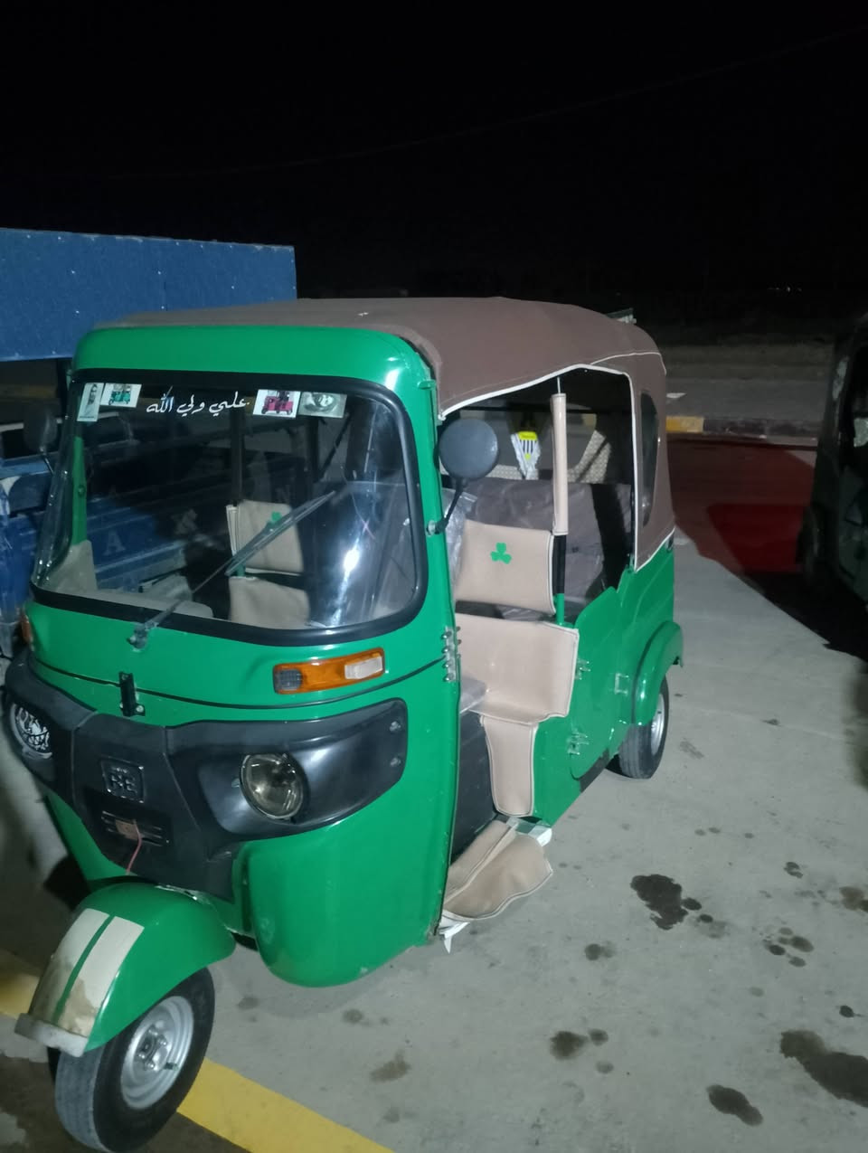 تكتك لبيع سعر ٧٥٠٠ نضيفه وحلوه وما بيه اي خياسات 
موديل ٢١ شهر ١٢ مكان كوت كريميه ***********
