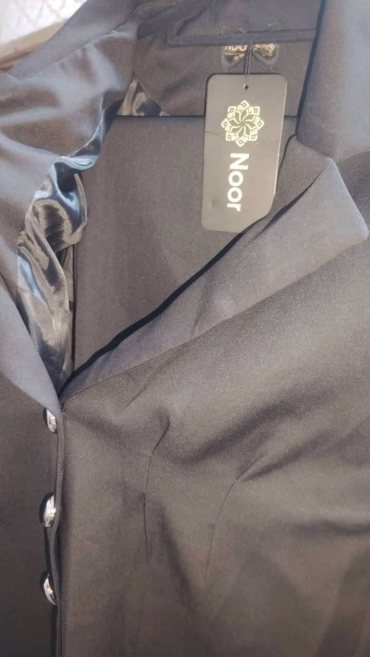 بنات البارحة وصلني هذا القاط سترة وكيلوت عريض والكمر لاستيك من الخلف  مجنت موجودة بوكت التسليم  و طلع اكو خلل بالقياس هوة قياسة ٤٨ الي يناسبها موجود للبيع بنفس سعرة موجود الوصل بالصور


**إذا كنت صاحب هذا الإعلان وتريد حذفه لأي سبب، رجاءا أرسل رسالة إلى الدعم الفني**