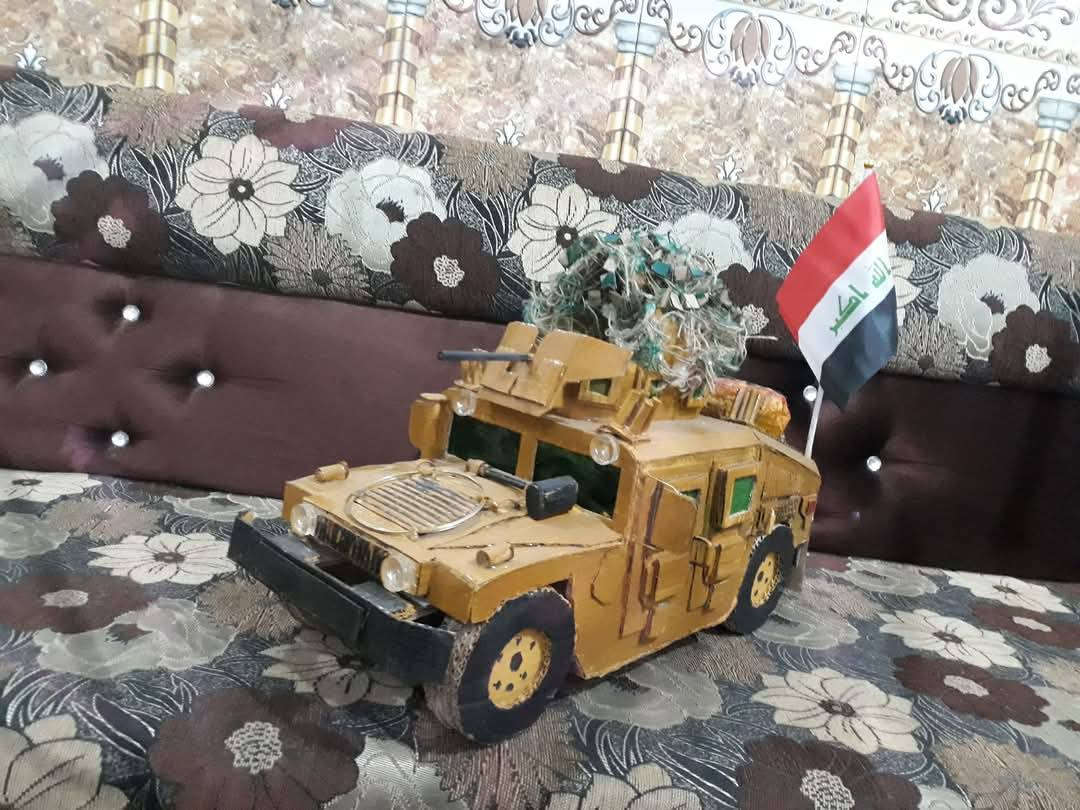 سلام عليكم
اني صاحب هواية اصنع مجسمات عسكرية مصغرة من كارتون اللي يريد يدلل هذا رقمي وبي واتساب ***********
