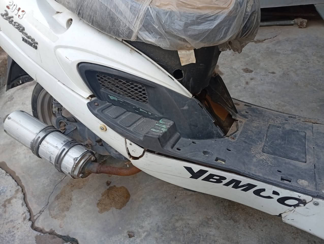 يوبين  حجم 130شغال محرك  نظيف سعر 175
***********
