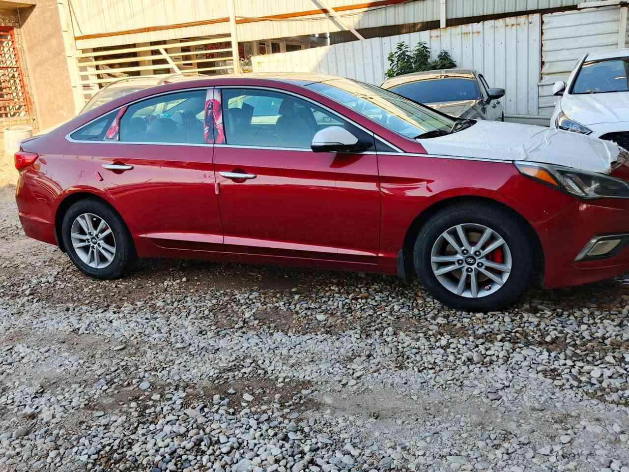 السلام عليكم سوناته موديل 2015
رقم دهوك سنويه منتهيه 
سياره جديده معنه الكلام ماشيه قليل
مكينه جديده جاهزة من كلشي الف متصرف عليه 
ضرره بنيد مبدل فقط بدون دواخل 
باقي التفاصيل على رقم ***********
بيع او مراوس بالخدمة 
مكان بابل الشوملي
