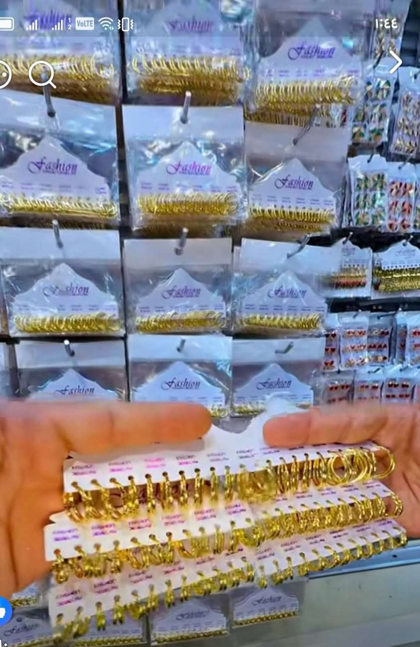 تراجي حلق برازلي ظمان سنه كامله تنزيلات كماليات الأنيق الأسعار بلاش يا بلاش فقط ب الفين دينار ب ٢٠٠٠ دينار بابل محاويل ناحية الإمام مرقد الأمام محمد بن الحسن الاسمر ع جمله اكووو ***********
