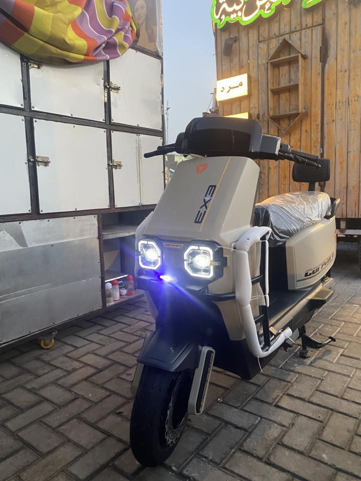 دراجه شحن البيع مديل 2026 E30 دراجه جديده صالها سبوع من خذيتها جديده مكان بصره سعر 1300 بيها مجال بصيط الستفسار عله هاذ رقم *********** متوفر فقط واتساب
