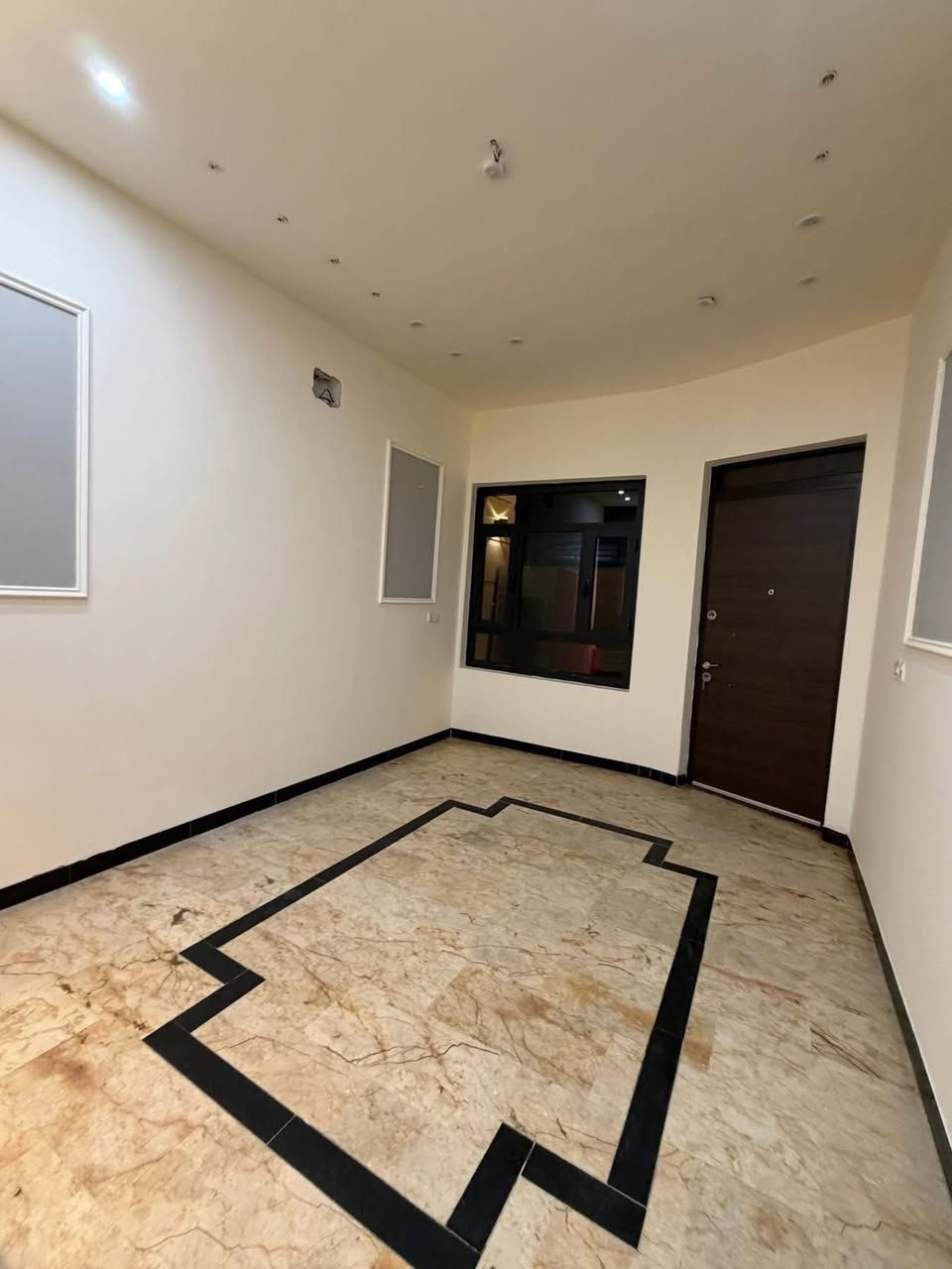 💎 للإيجار في السيدية 💎
📢 منشور رقم: ((535))
🏠 مكتب المتحدة للاستثمار العقاري
بيت💒 طابقين  مساحة 80متر زيرو    
يتكون من: مدخلين
💠 3غرفة نوم 
💠 صالة واسعة
💠 مطبخ معزول  
💠 خدمات عدد 2
💠البيت مجهز كاونتر تركي 

‎📍 الموقع: السيدية” شارع النخل 

————————————
📞للاستفسار:☎️ ***********

📍 موقع المكتب:
 السيدية – قرب  مجمع السفير 

🏢 المتحدة للاستثمار العقاري
