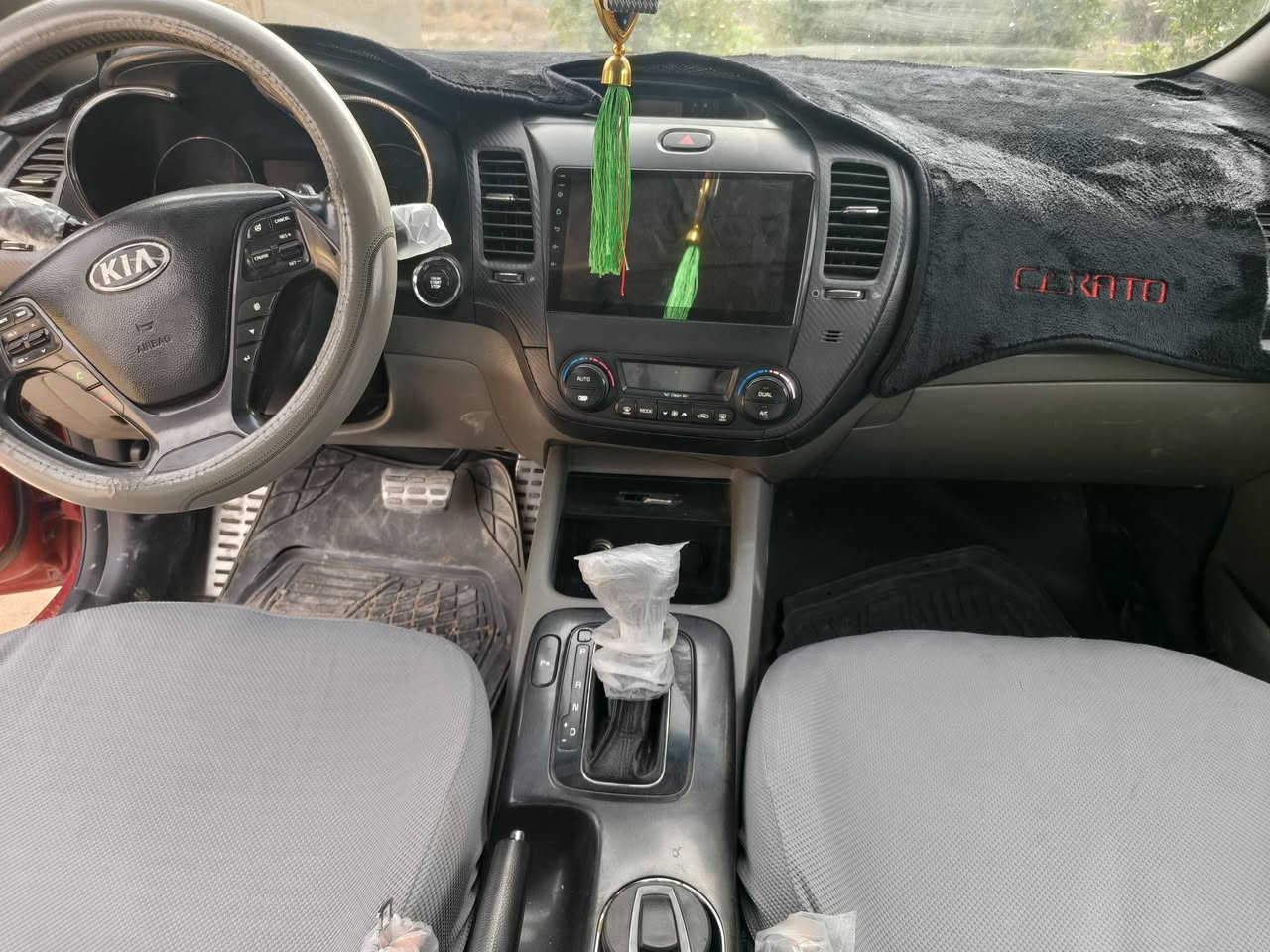 السلام عليكم سيراتو 2014خليجي محرك 1600دوش فول مواصفات1/1 ضررها جاملغ وبنيد مفتوحات مع ملاحضات بسيطه السعر 108وبيها مجال المكان السماوه رميثه للستفسار اكثر ***********
