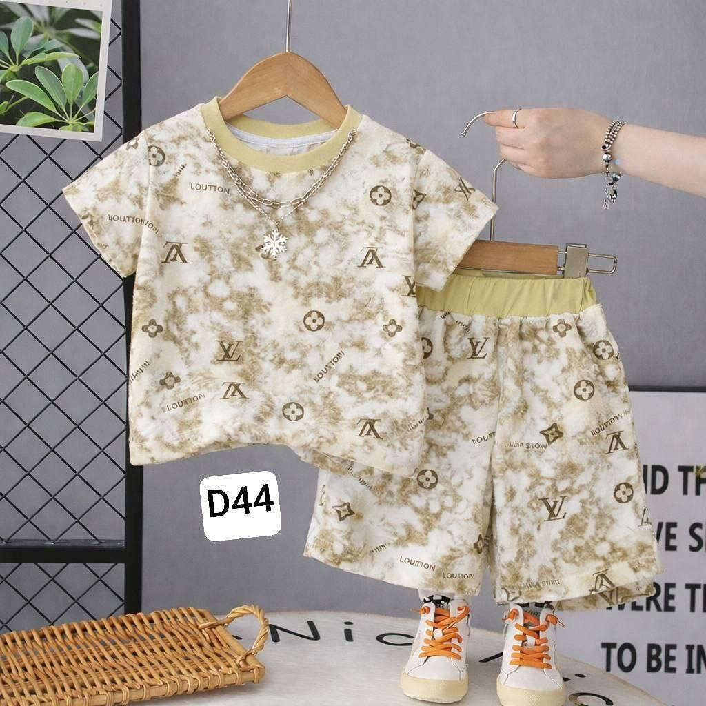 تراك ولادي برموده خامة درجة أولى 🤩
القياس 2.3.4.5سنه ♥️
هيت الجمعيه شارع حامي حميد مجاور كوزمتك بودي شوب زورونا وكل لهلأ بيكم
***********
***********
