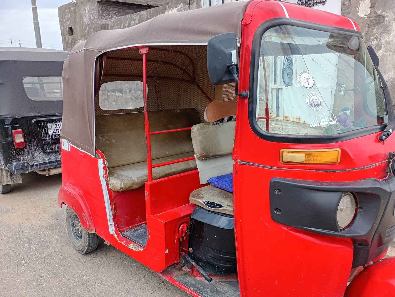 تكتك موديل 18 محركها 20 للبيع سعر 4200 بيها مجال الشراي. اتصال على رقمي. ***********
