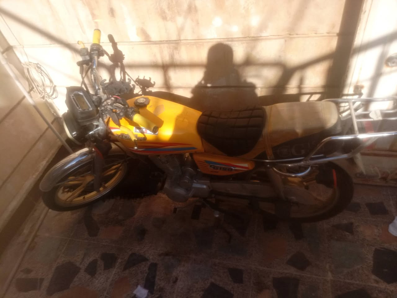 ماطور بيع 500بلادي وراق كامل 8وراق يعني تروح ترقم سلمنيا رقم***********
