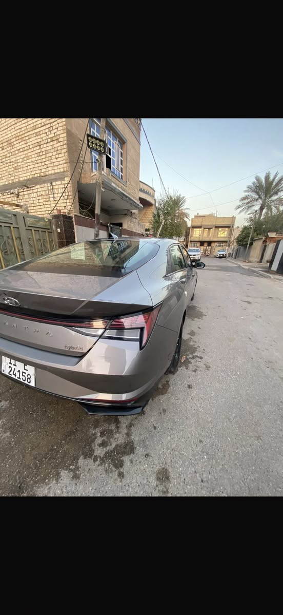 39 الف ميل
مواصفاتها غنيه عن التعريف
فتحه 
كشنات جلد
رادار امامي خلفي
كشنات تدفئ تبريد
بصمه وتشتغل عن بعد 
ذاكره كشنات تخزين
حساسات خلفيه 
حساسات مري 
حسسات باب 
محرك 1600
رقم بغداد نكليزي 
اناره دشبول 
اناره ترحيب 
3 انظمة قياده 
السياره بيها قطتعين صبغ 
وبيها خدوش باب لسايق 
ولسونر موضح كلشي 

____
***********
***********
السعر 155 وبيها مجال ان شاءالله
