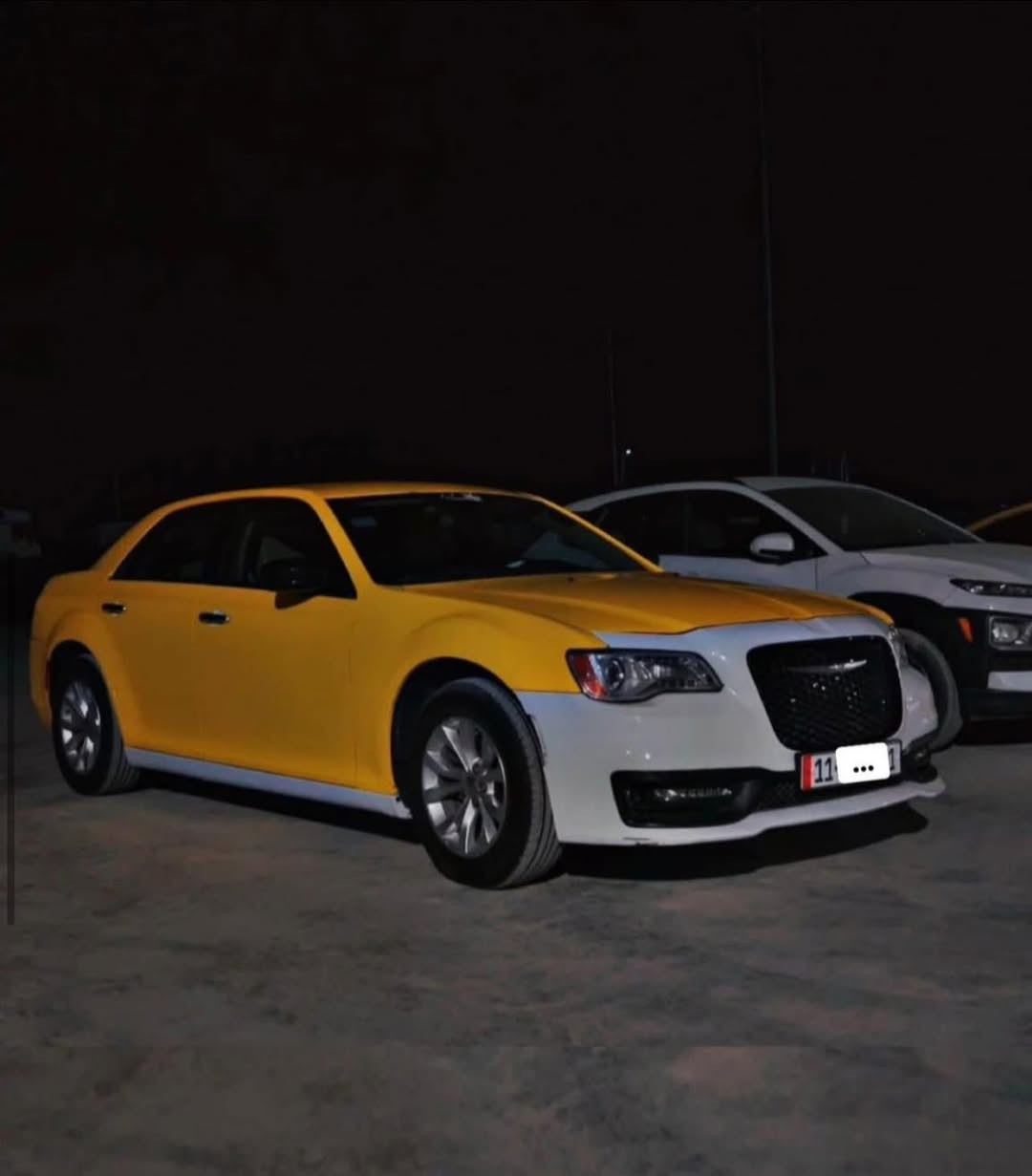 اوباما 2012 محدثه الشكل الجديد مكفوله كفاله عامه تبديل فقط باب السايق بدون حادث بدون دواخل اصل ابيض محرك كير طياره اكسل جديد تخم تاير جاهزه على اخر حبايه فول عدا الفتحه داخل عسلي 
رقم بغداد بسمي مصفره هيئة وغرامات 175 وبيها مجال 
خطها بغداد عماره مجر اصولي تقبط من الكراج 
مكاني بغداد    ***********.
