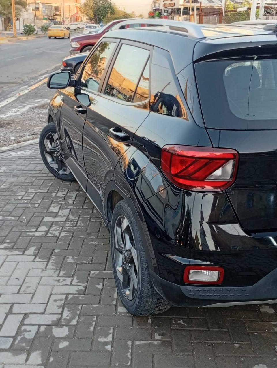سلام عليكم للبيع هونداي فينو 2023فتحه شاشه سياره نظيفه ماشيه 23الف بيه جاملغ وبنيدمصبوغ محرك 1600دبل نوزل تبريد ثلج انظمه قياده رادارات جانبيه شاشه كامره تحكمات ستيرن مكاني بغداد ***********سعرالبيع 130

