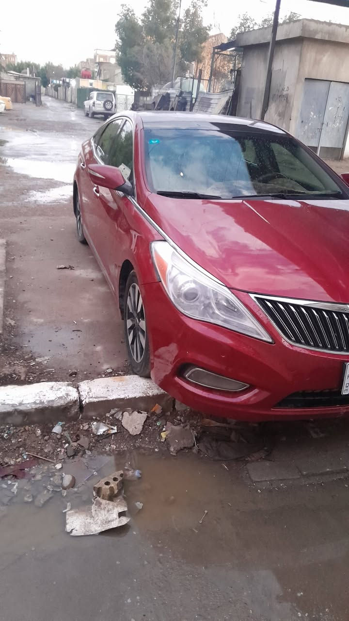 سلام عليكم
ازيرا 2013 وارد امريكي فول مواصفات حادثه جاملغ وبنيد ماشيه 153 
بغداد الدورة سعره ١٠٤
***********
