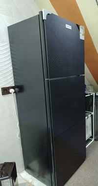 ثلاجه • استعمال شهرين • بيها مجال