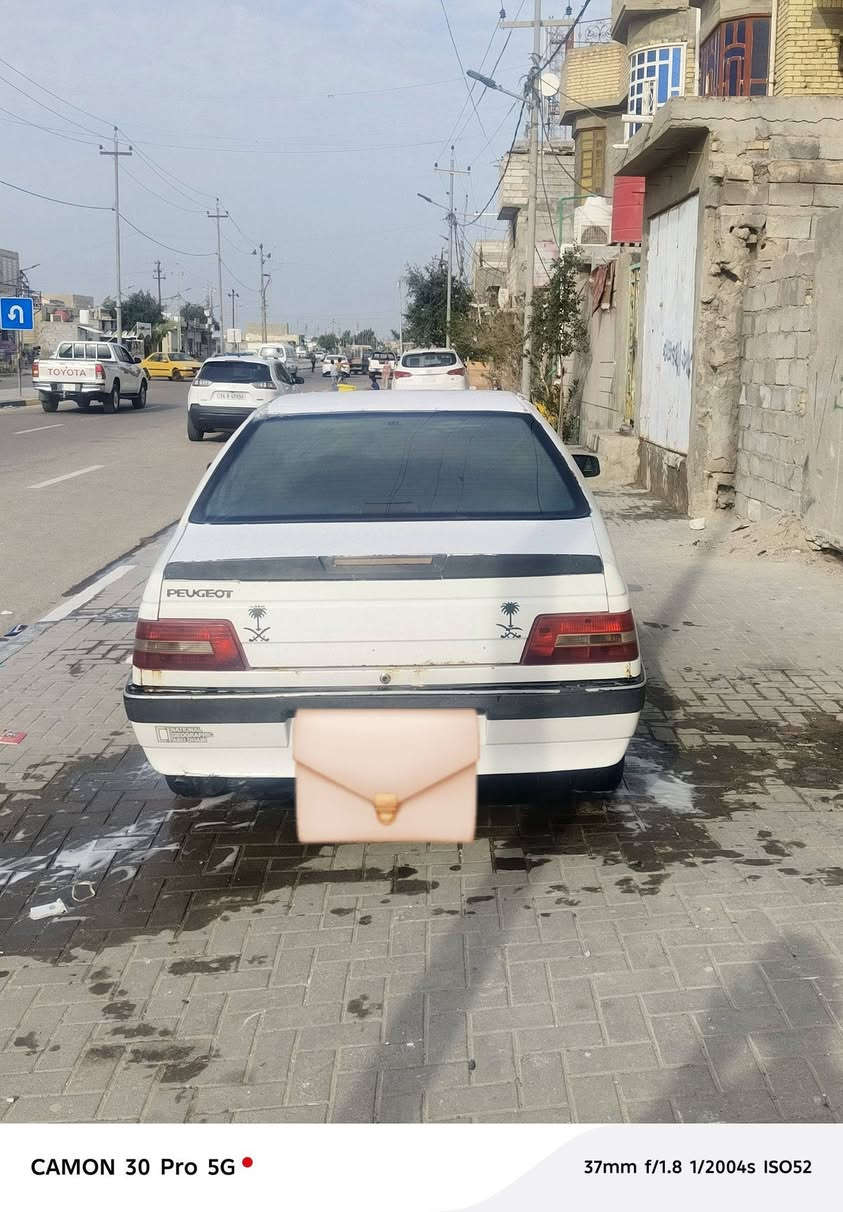 السلام عليكم
سياره ٤٠٥  رقم بصره بأسمي السعر ٣٥وبيهه مجال    ***********
