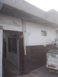 بيت • ١٠٠م • حي الكرامه فرع الحمامات